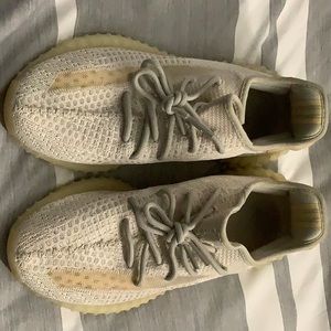Yeezy Boost 350 v2